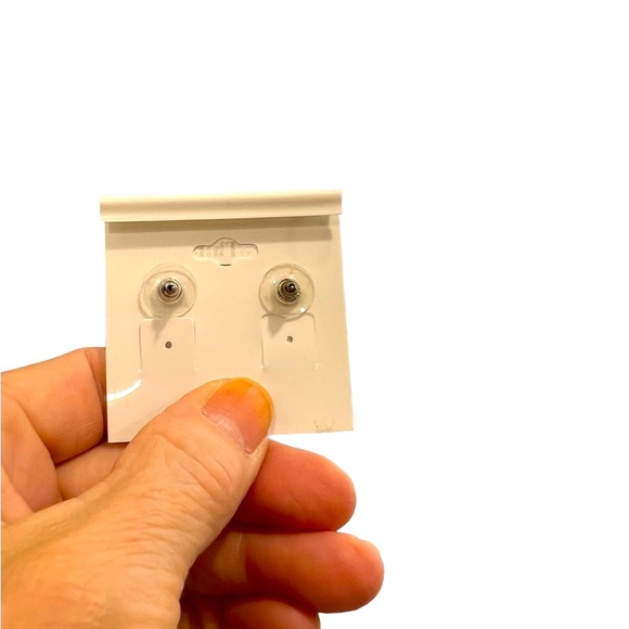 Gorgeous drop earrings with blue and green larger stone. Perfect for holidays! - Picture 3 of 5